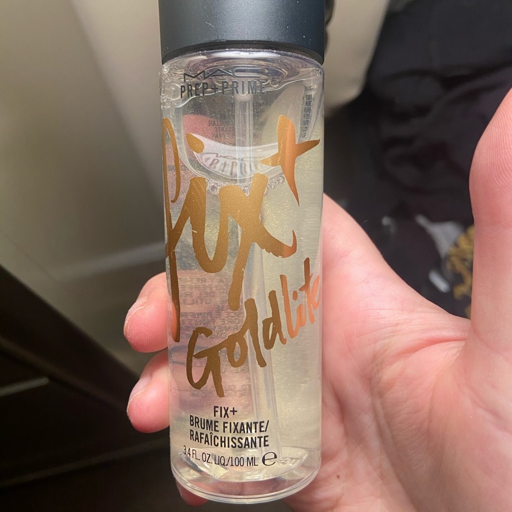 Mac gold shimmer setting spray